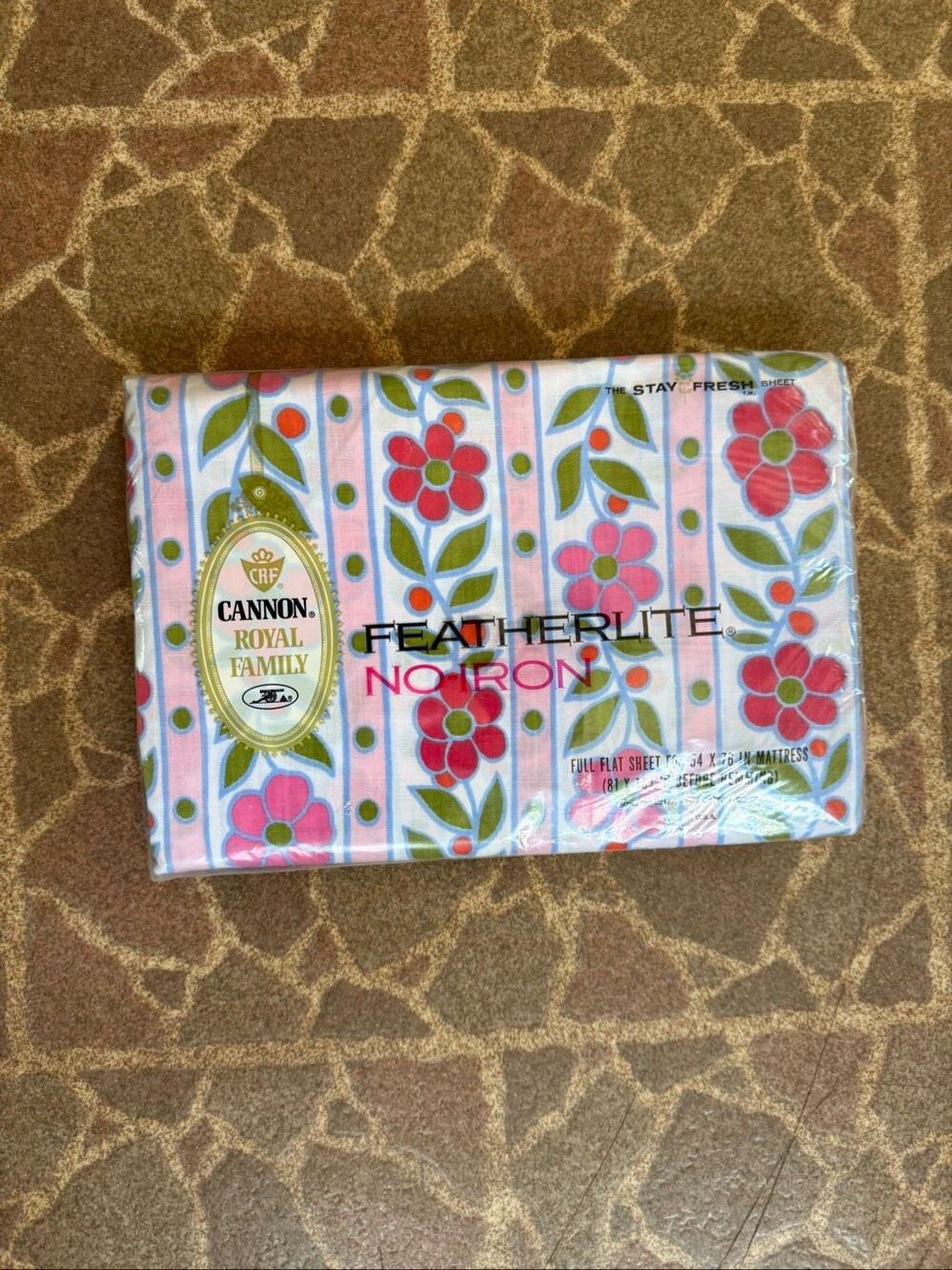 Vintage Cannon Full Flat Sheet Pink Primrose 1970s NOS Mod MCM RARE